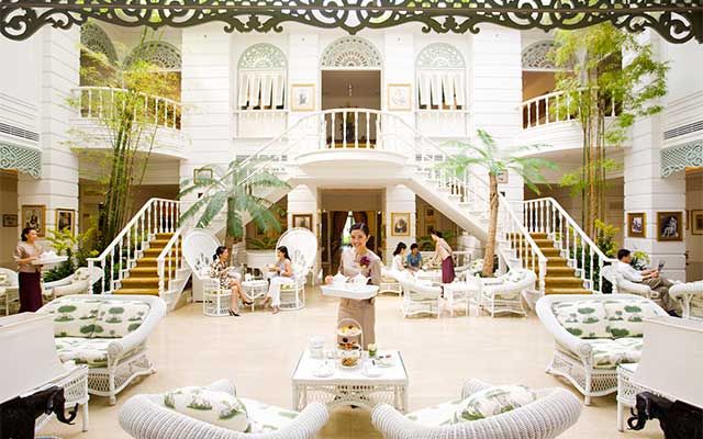 Mandarin-Oriental-Bkk-Authors-Lounge.jpg