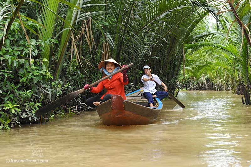 Mekong-delta-rowing-boat.jpg