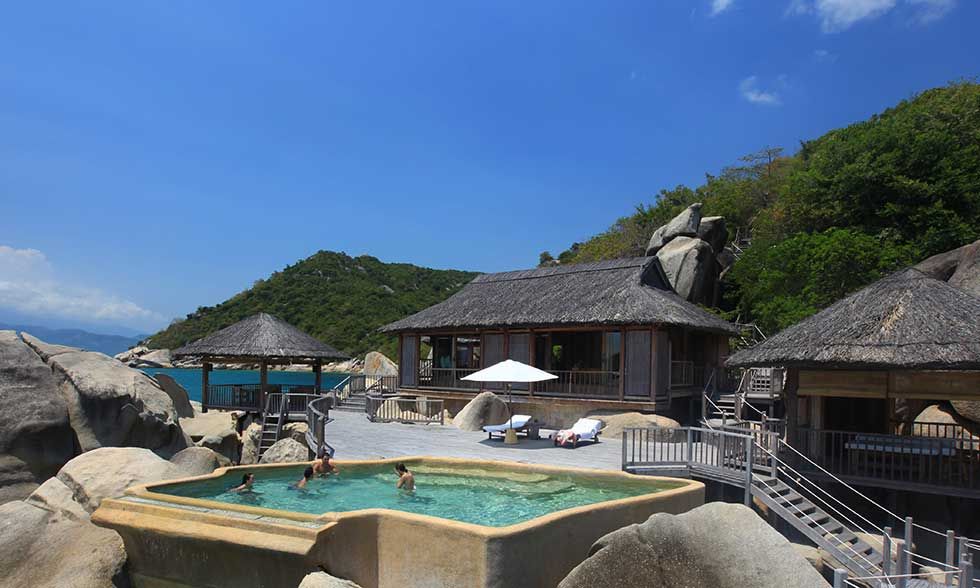 six-senses-ninh-van-bay-resort-The_Rock_Retreat_5389-ORIGINAL-980x588.jpg